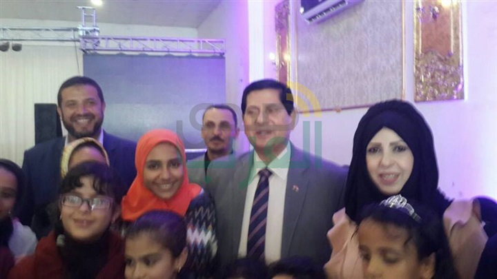 وكيل تعليم كفر الشيخ يكرم المخترعين والموهوبين المتميزين في مسابقة "واحة الإبداع"