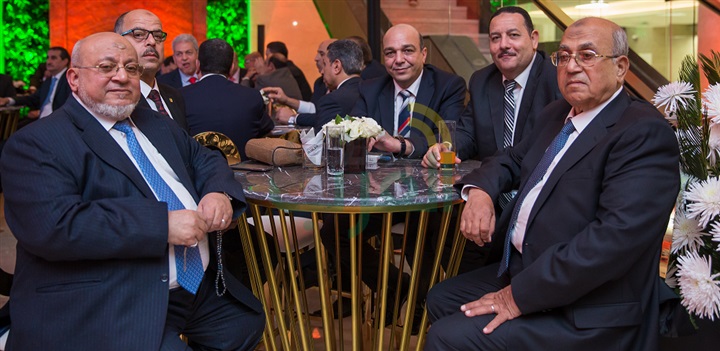 الأهلي المصري يطور أحد أقدم وأعرق فروعه بوسط القاهرة الأهلي المصري يطور أحد أقدم وأعرق فروعه بوسط القاهرة