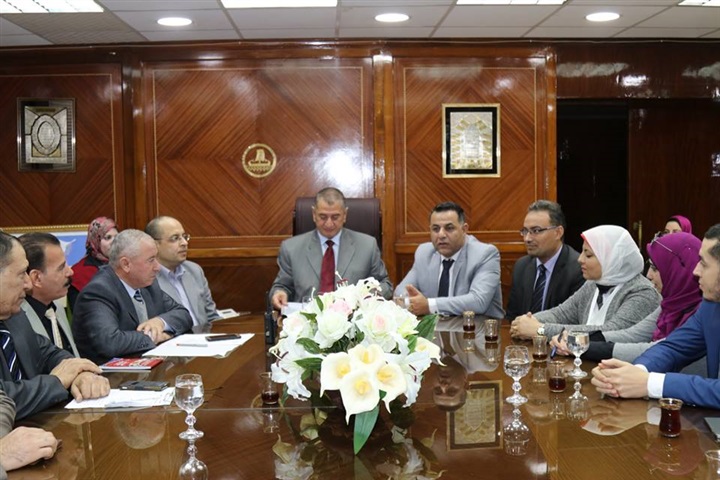 بالصور.. ‏محافظ كفر الشيخ يبحث إقامة مشروعات متوسطة بالتعاون مع وزارة التموين