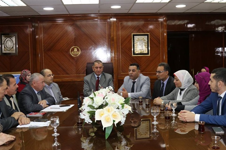 بالصور.. ‏محافظ كفر الشيخ يبحث إقامة مشروعات متوسطة بالتعاون مع وزارة التموين