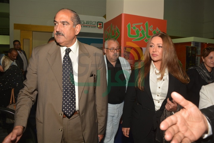 ليلى علوي تزور " ديارنا" وتدعو الجمهور إلى دعم سيناء من خلال شراء منتجاتها ليلى علوي تزور " ديارنا" وتدعو الجمهور إلى دعم سيناء من خلال شراء منتجاتها