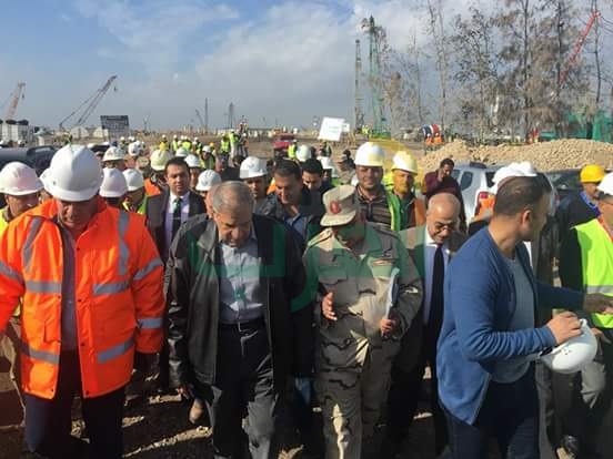 محلب ومستشار الرئيس للتخطيط يتفقدان مشروع أنفاق بورسعيد