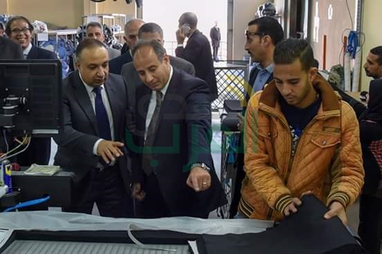 محافظ الإسكندرية : يتفقد مصانع أليكس اباريلز بالمنطقة الحرة ويطمئن علي العمالة بها 