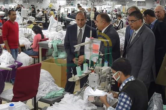 محافظ الإسكندرية : يتفقد مصانع أليكس اباريلز بالمنطقة الحرة ويطمئن علي العمالة بها 