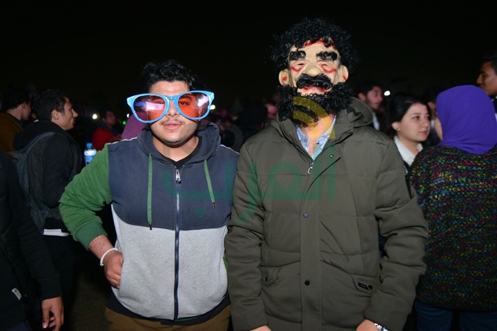 بالصور .. الجمهور يتحدي برودة الجو ويتوافد بالآلاف على حفل حماقي ب ٦أكتوبر بالصور .. الجمهور يتحدي برودة الجو ويتوافد بالآلاف على حفل حماقي ب ٦أكتوبر