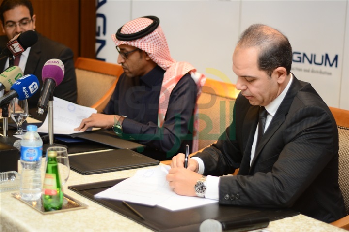 بالصور.. التلفزيون السعودي يتعاقد علي مسلسل الزعيم رمضان المقبل بالصور.. التلفزيون السعودي يتعاقد علي مسلسل الزعيم رمضان المقبل
