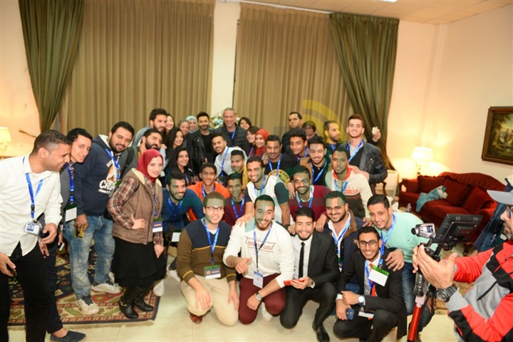 بالصور.. تامر حسني يبدأ حفل بني سويف وسط حضور كثيف بالصور.. تامر حسني يبدأ حفل بني سويف وسط حضور كثيف