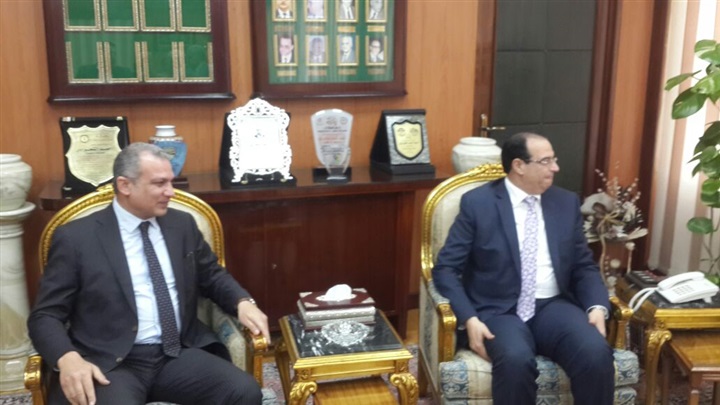  بالصور.. اجتماع محافظ الدقهلية والمدير التنفيذي لصندوق تطوير العشوائيات 