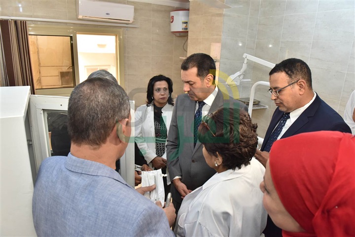 محافظ أسيوط  : لابد من التعاون بين كافة المؤسسات لتقديم افضل خدمة صحية للمواطن