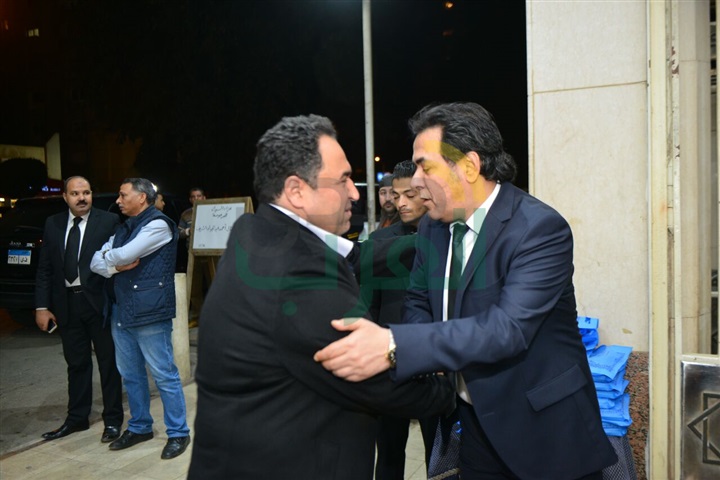 بالصور نجوم الفن والاعلام في عزاء والدة زوجه خيري رمضان بالصور نجوم الفن والاعلام في عزاء والدة زوجه خيري رمضان