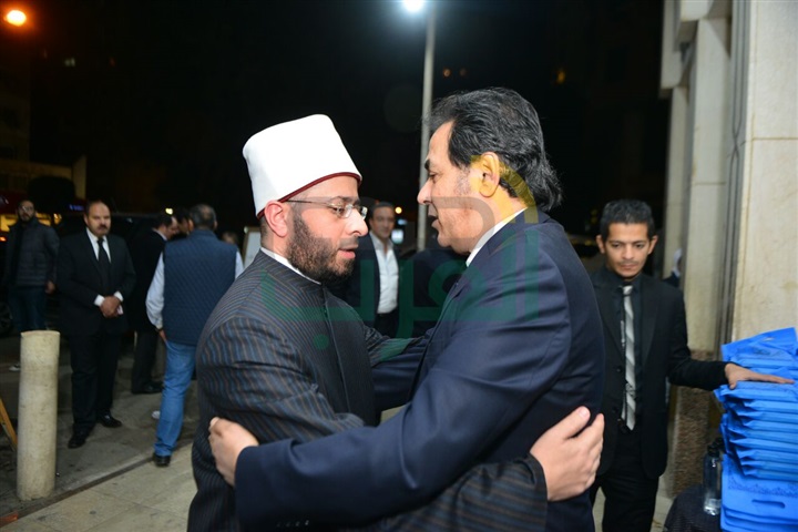 بالصور نجوم الفن والاعلام في عزاء والدة زوجه خيري رمضان بالصور نجوم الفن والاعلام في عزاء والدة زوجه خيري رمضان