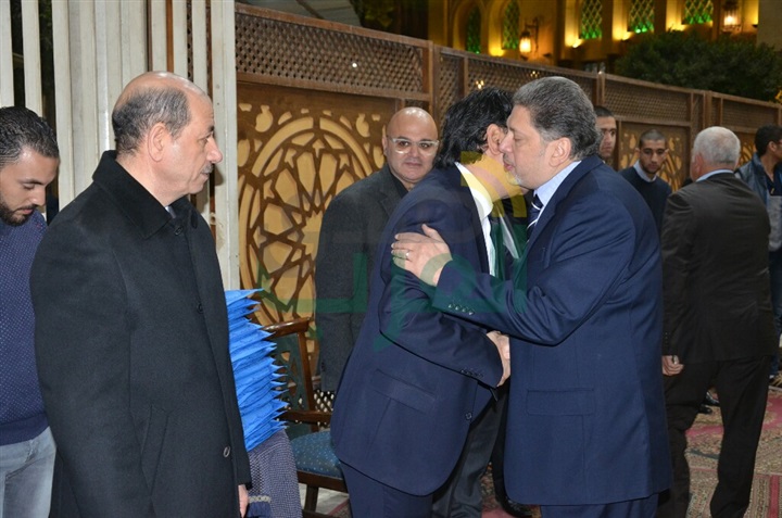 بالصور نجوم الفن والاعلام في عزاء والدة زوجه خيري رمضان بالصور نجوم الفن والاعلام في عزاء والدة زوجه خيري رمضان