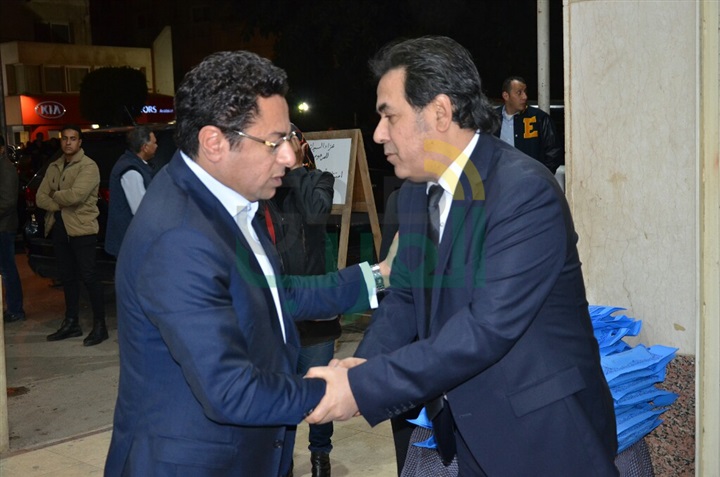 بالصور نجوم الفن والاعلام في عزاء والدة زوجه خيري رمضان بالصور نجوم الفن والاعلام في عزاء والدة زوجه خيري رمضان