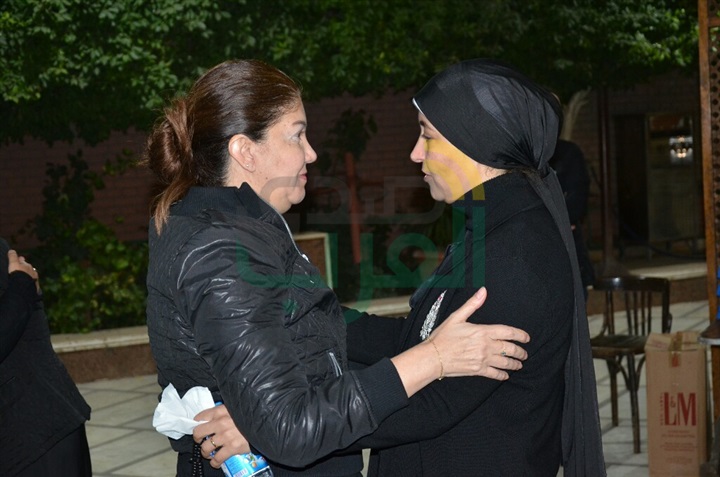 بالصور نجوم الفن والاعلام في عزاء والدة زوجه خيري رمضان بالصور نجوم الفن والاعلام في عزاء والدة زوجه خيري رمضان