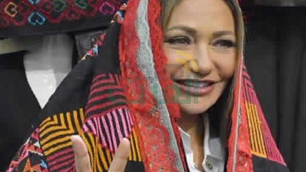 فنانات مصر فى معرض ديارنا " للأسر المنتجة لأبناء سيناء فنانات مصر فى معرض ديارنا " للأسر المنتجة لأبناء سيناء