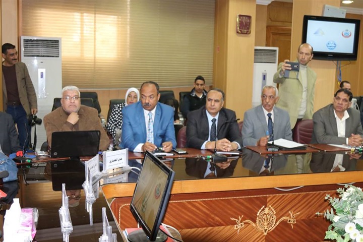 محافظ كفر الشيخ: عواقب وخيمة تواجه مصر مع وصول عدد السكان لـ190 مليون نسمة 