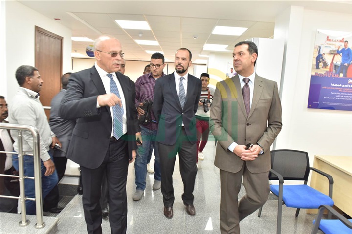 محافظ أسيوط: نسعى لتحسين مناخ الاستثمار وجعله جاذبا بمنح الفرص التنافسية للمستثمرين