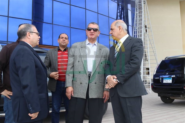 بالصور.. محافظ كفر الشيخ ورئيس الجامعة يتفقدان المستشفي الجامعي