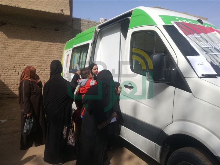 علاج 1500 مواطنا بالمجان وتوزيع 3 أطنان لحوم في قوافل علشان تبنيها بقنا