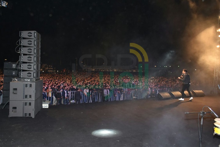 بالصور.. حماقى يتألق فى حفل الأكاديمية البحرية بالحديقة الصينيه 