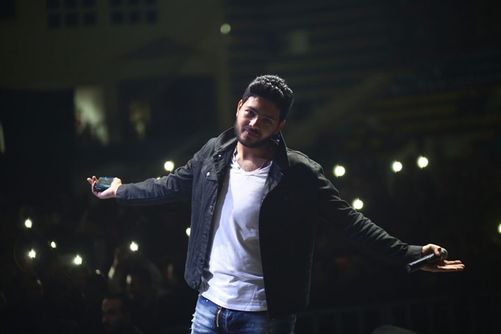 بالصور.. محمد شاهين يُحيي حفل شبابي بنادي مدينة نصر بالصور.. محمد شاهين يُحيي حفل شبابي بنادي مدينة نصر