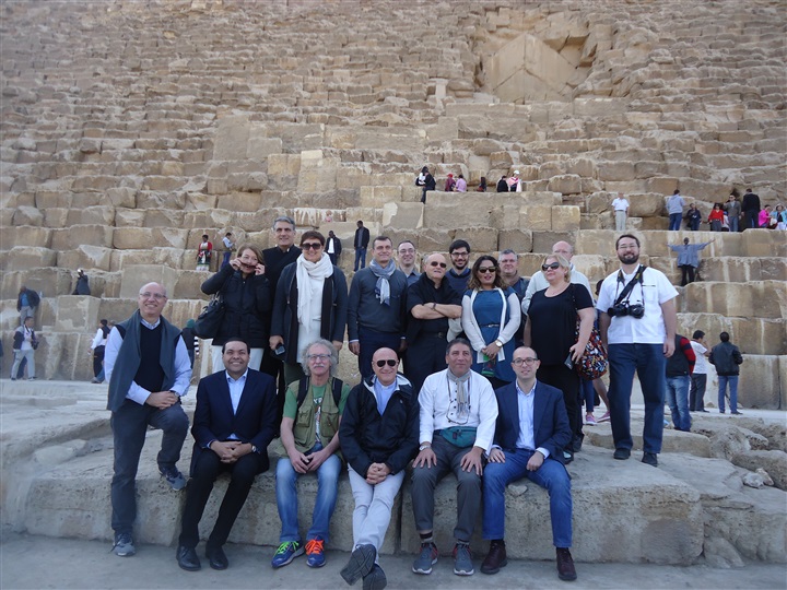 وفد مؤسسة "Opera Romana" يقوم بجولة بمنطقة الأهرام وأبوالهول 