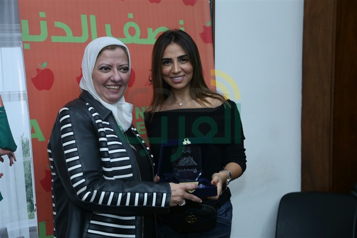 بالصور.. تكريم أبطال مسلسل عأئلة زيزو من مجله نص الدنيا بالصور.. تكريم أبطال مسلسل عأئلة زيزو من مجله نص الدنيا