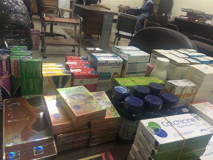 ضبط 4 الأف و200 قرص دوائي مهرب بصيدلية بالقصر العيني