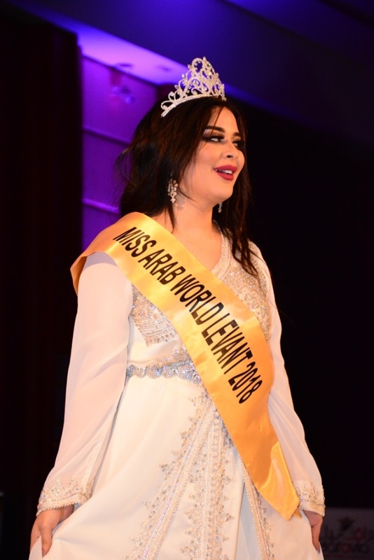 المغربية شيرين حسني تتوج بلقب ملكة جمال العرب 2018