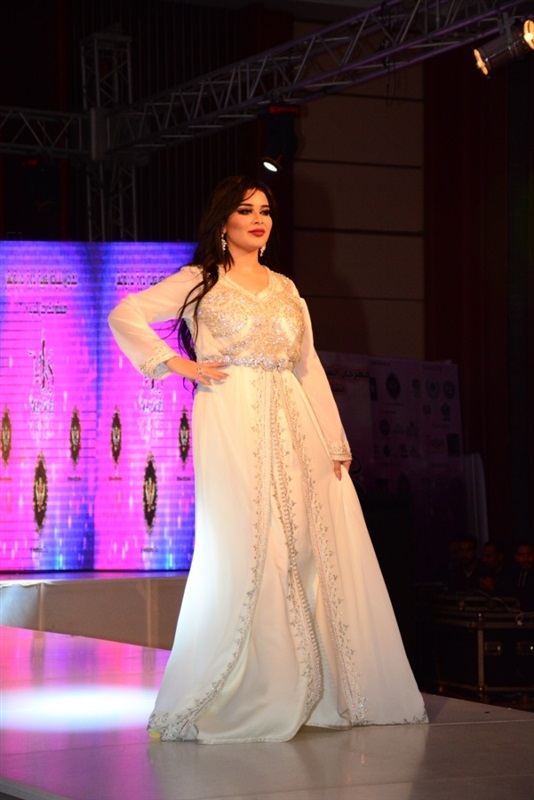 المغربية شيرين حسني تتوج بلقب ملكة جمال العرب 2018
