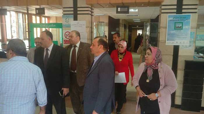 رئيس حي شرق يستقبل وفد منظومة الشكاوى الحكومية لمتابعة جهود الحي