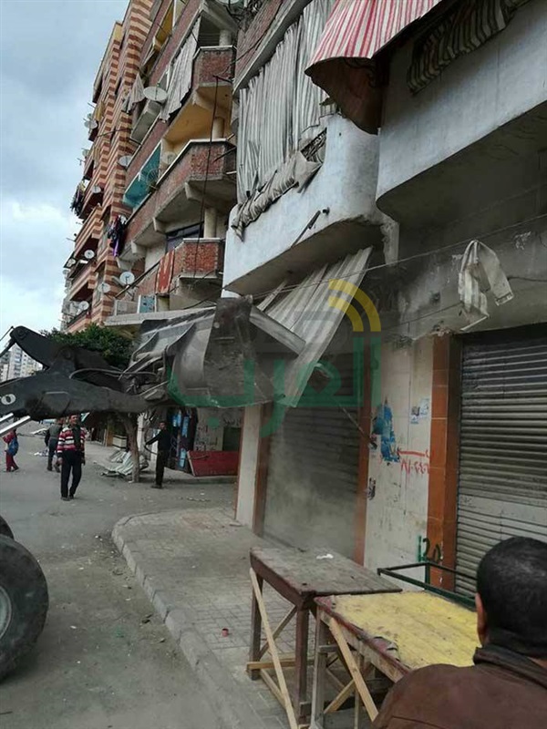 حملة أمنية موسعة لإعادة الانضباط والقضاء على المخالفات بمنطقة سكينة بالأسكندرية
