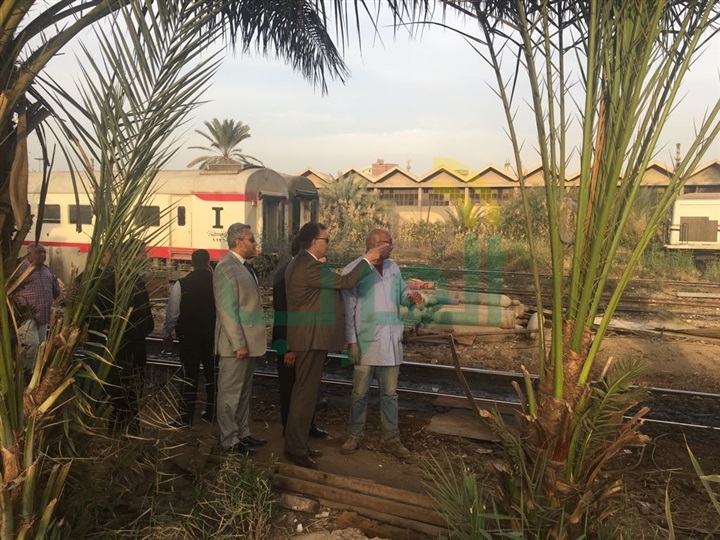 وزير النقل يتابع أعمال  إصلاح وتجديد وصيانة الجرارات والعربات وعربات النوم