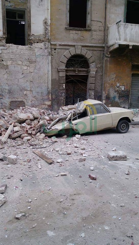  رئيس حي وسط يتوجه لعقار شارع الفردوس المنهار بالإسكندرية للوقوف على المشكلة