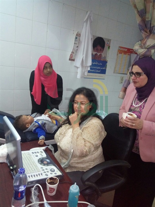  بالصور.. قافلة طبية لعلاج أمراض القلب تحت رعاية مديرية الصحة بالأقصر 