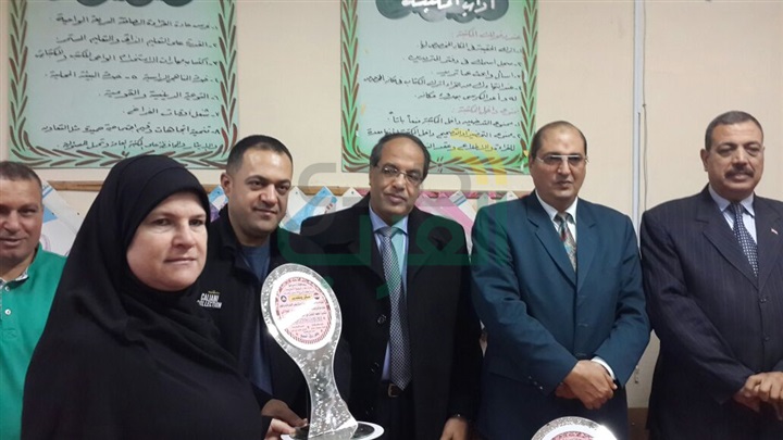 المرسى: حفل تكريم أوائل الطلبة والمعلمين المثالين بالمدرسة الحديثة بكفر البطيخ