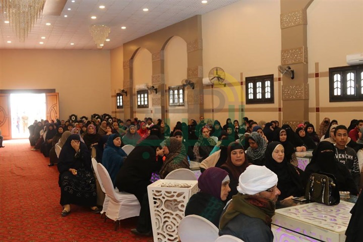 بالصور.. هيئة الإغاثة الإسلامية تمنح 338 يتيمًا بكفر الشيخ مليون و 250 ألف جنيه 