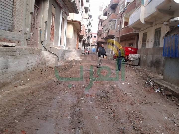 بالصور.. إحلال وتجديد مواسير المياه في فوة بكفر الشيخ