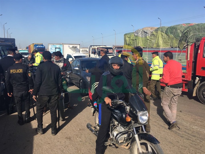 بالصور.. حملات لإزالة اشغالات الطرق السريعة وضبط متعاطى المخدرات