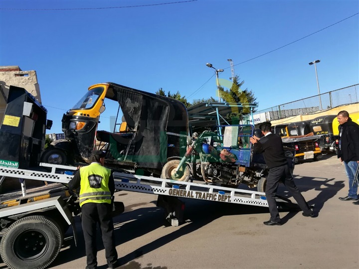 بالصور.. حملات لإزالة اشغالات الطرق السريعة وضبط متعاطى المخدرات