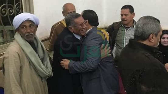 النائب حسني حافظ يجتمع مع صيادي بحيرة مريوط لبحث مشاكلهم