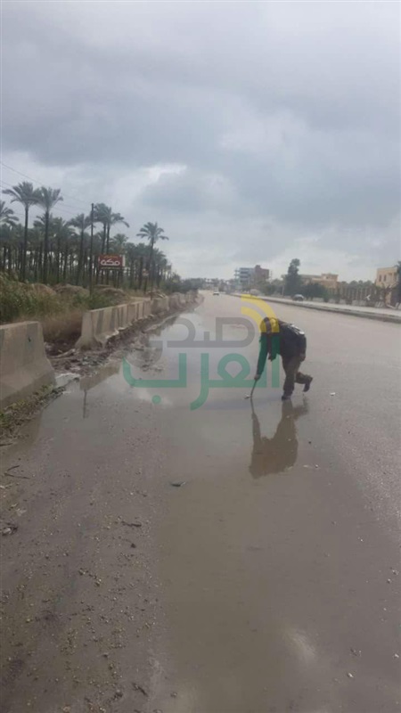 "المرسى" يتابع الأمطار وكسح تجمعات المياه بقرى مركز ومدينة كفر البطيخ 