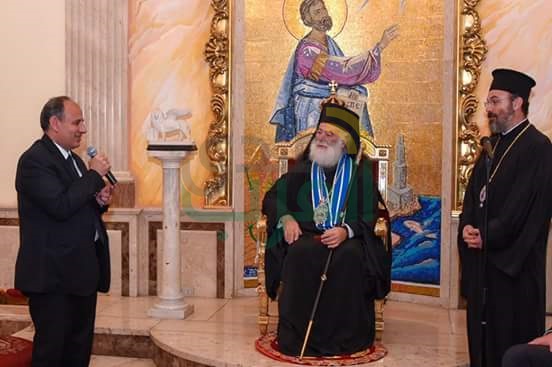 سلطان يهنئ أقباط الروم اﻷرثوذكس بعيد الميلاد المجيد 
