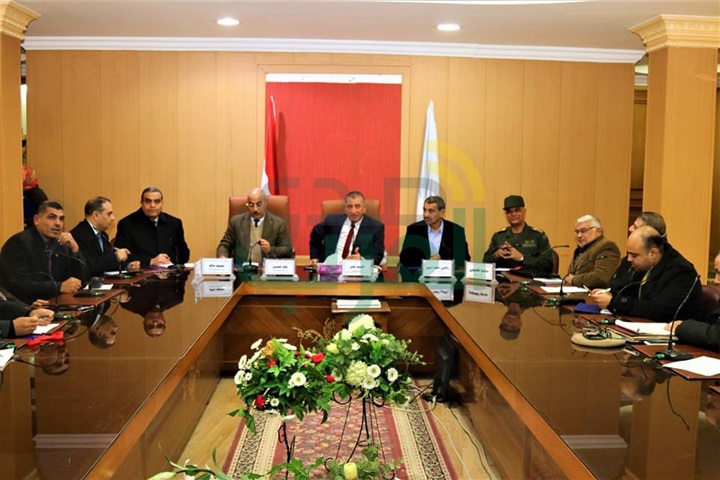 بالصور.. محافظ كفرالشيخ ورئيس هيئة الثروة السمكية يناقشان مشاكل الصيادين وتنمية بحيرة البرلس