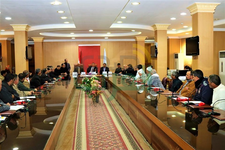بالصور.. محافظ كفرالشيخ ورئيس هيئة الثروة السمكية يناقشان مشاكل الصيادين وتنمية بحيرة البرلس