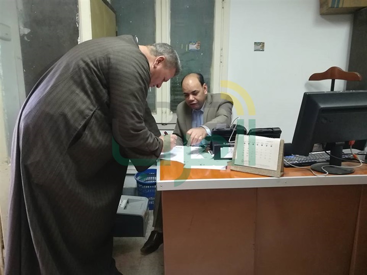 توافد العشرات لتحرير توكيلات للرئيس السيسي في كفر الشيخ