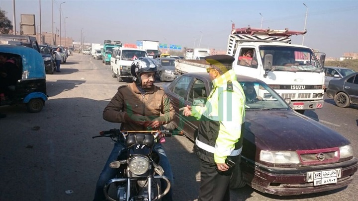 حملة مكبرة لضبط الخارجين عن قواعد المرور على الطرق السريعة 