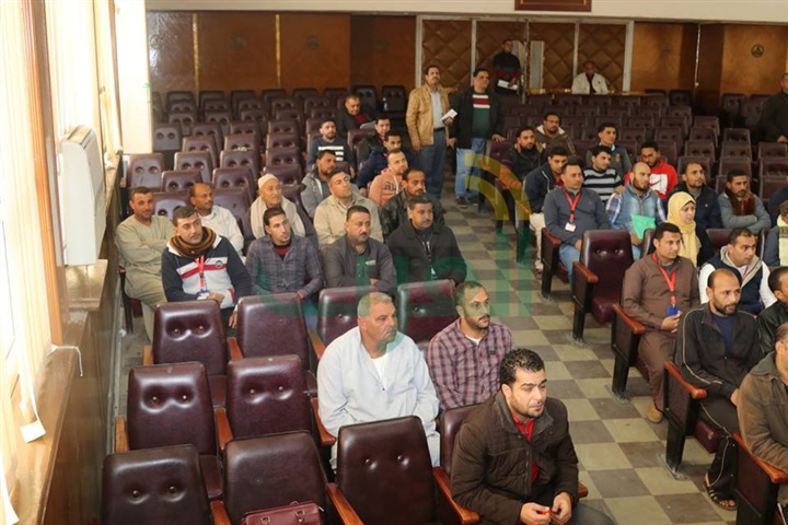 بالأسماء والصور.. تسليم 15 سيارة ربع نقل لشباب كفر الشيخ بالتعاون مع صندوق تحيا مصر