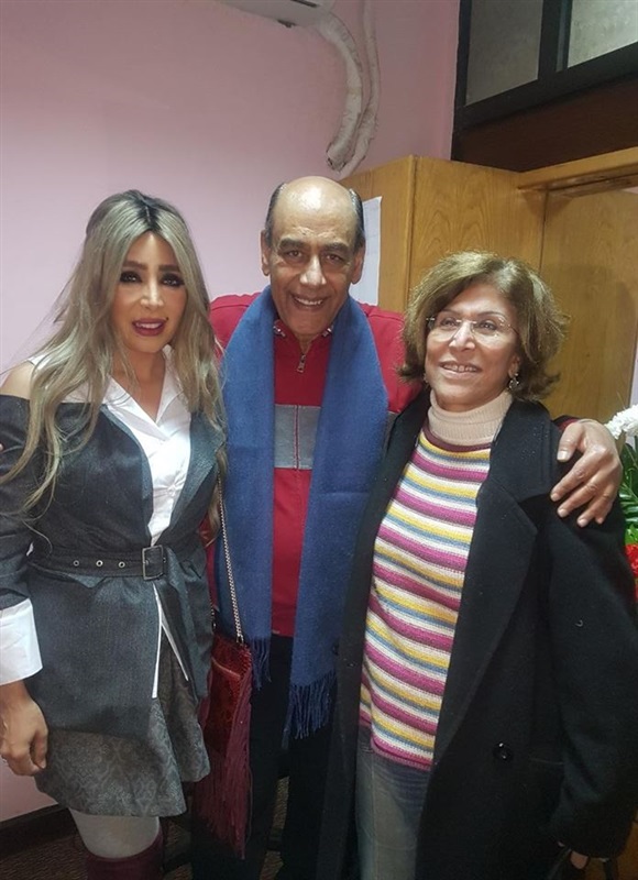 إشادات واسعة بأداء الإعلامية "إيمان أبو طالب" في مسرحية "فرصة سعيدة" إشادات واسعة بأداء الإعلامية "إيمان أبو طالب" في مسرحية "فرصة سعيدة"