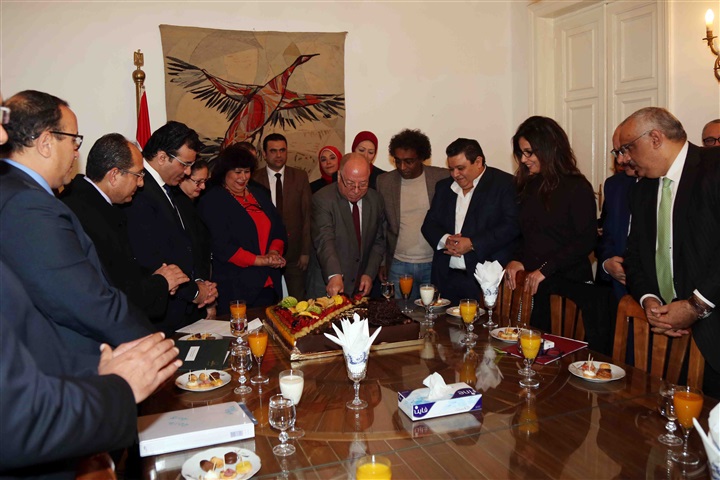 وزير الثقافة تكرم النمنم وتلتقي بقيادات الوزارة وزير الثقافة تكرم النمنم وتلتقي بقيادات الوزارة